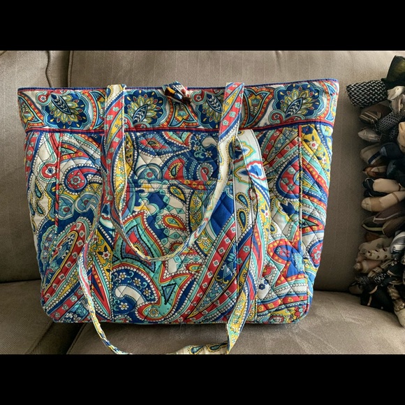 Vera Bradley Handbags - Vera Bradley tote
